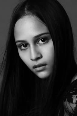 Naomi Scott